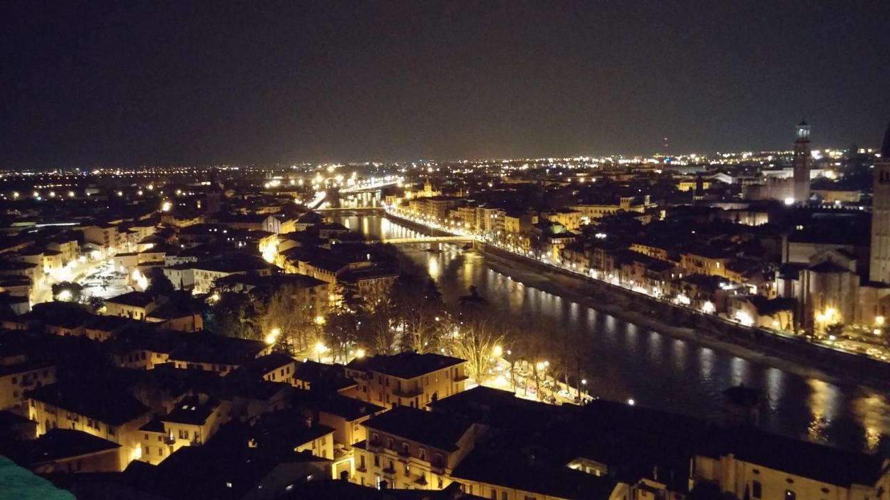 Lovely Casa Paola Villlafranca Centro Zimmer Rooms Villafranca di Verona Εξωτερικό φωτογραφία